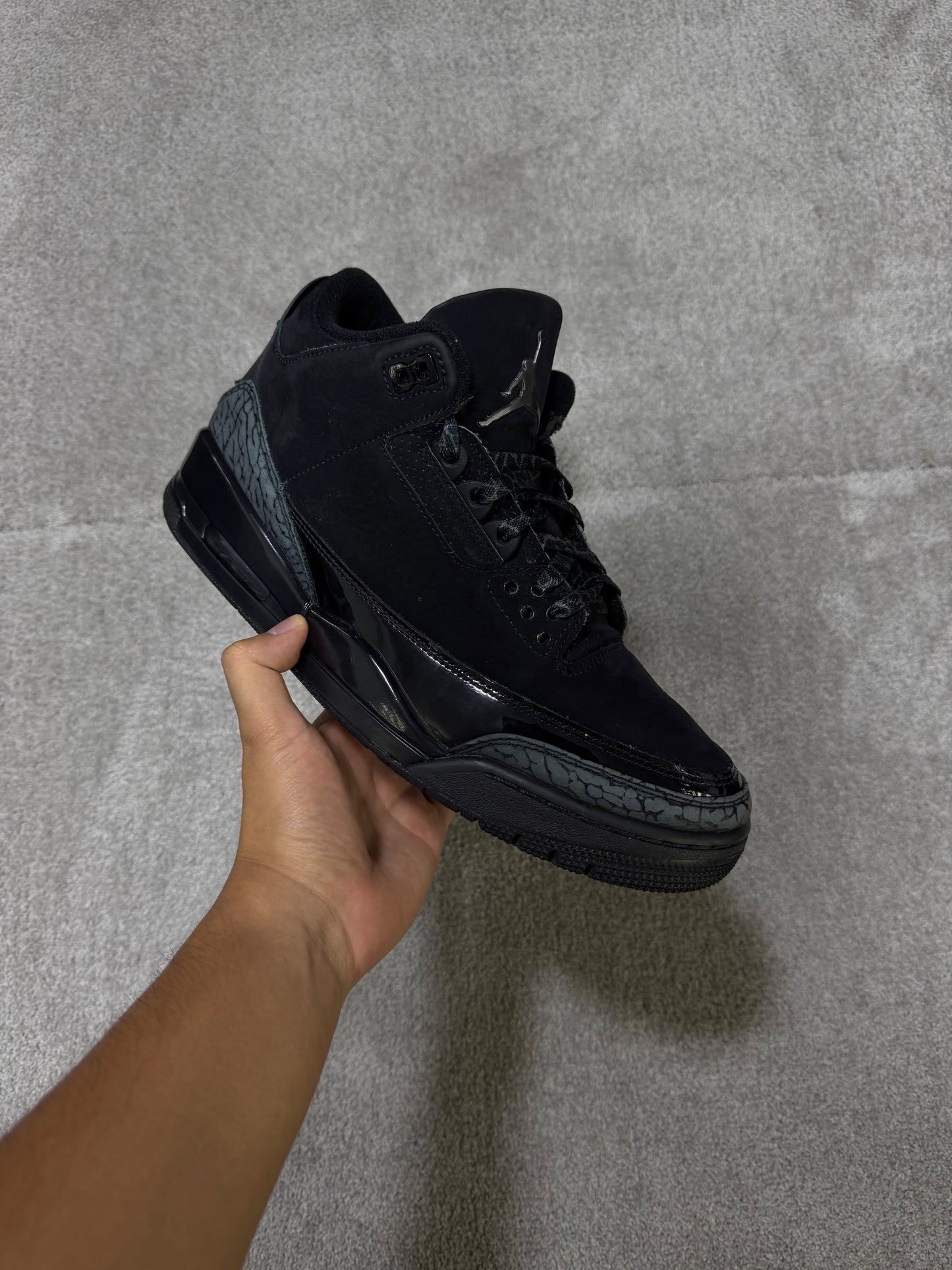 Jordan 3 Black Cat