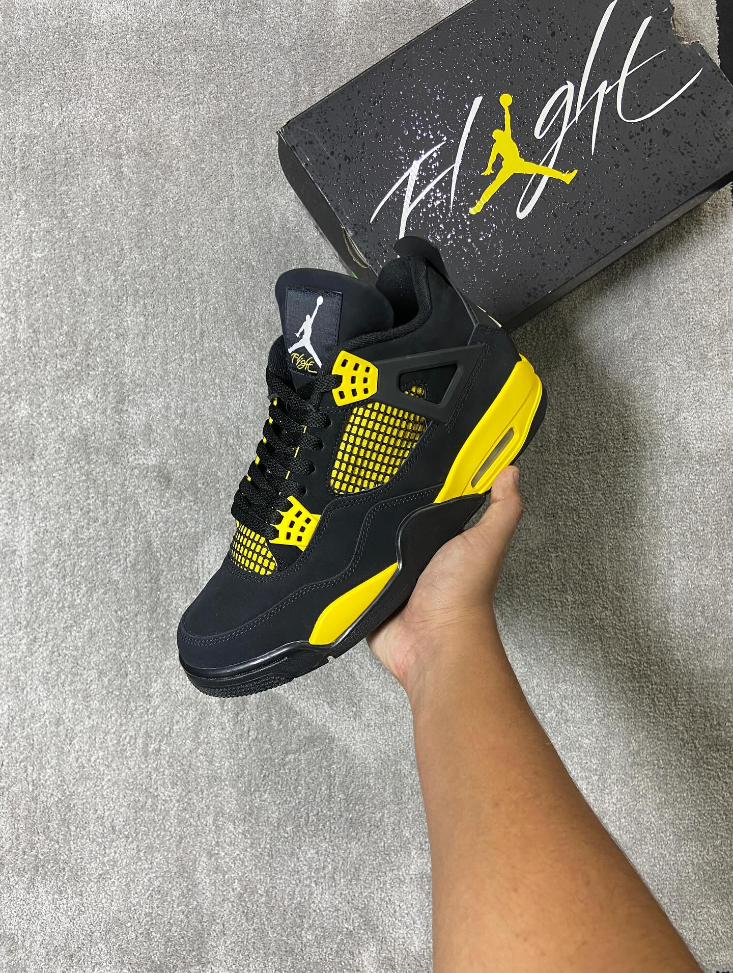 Jordan 4 Yellow Thunder