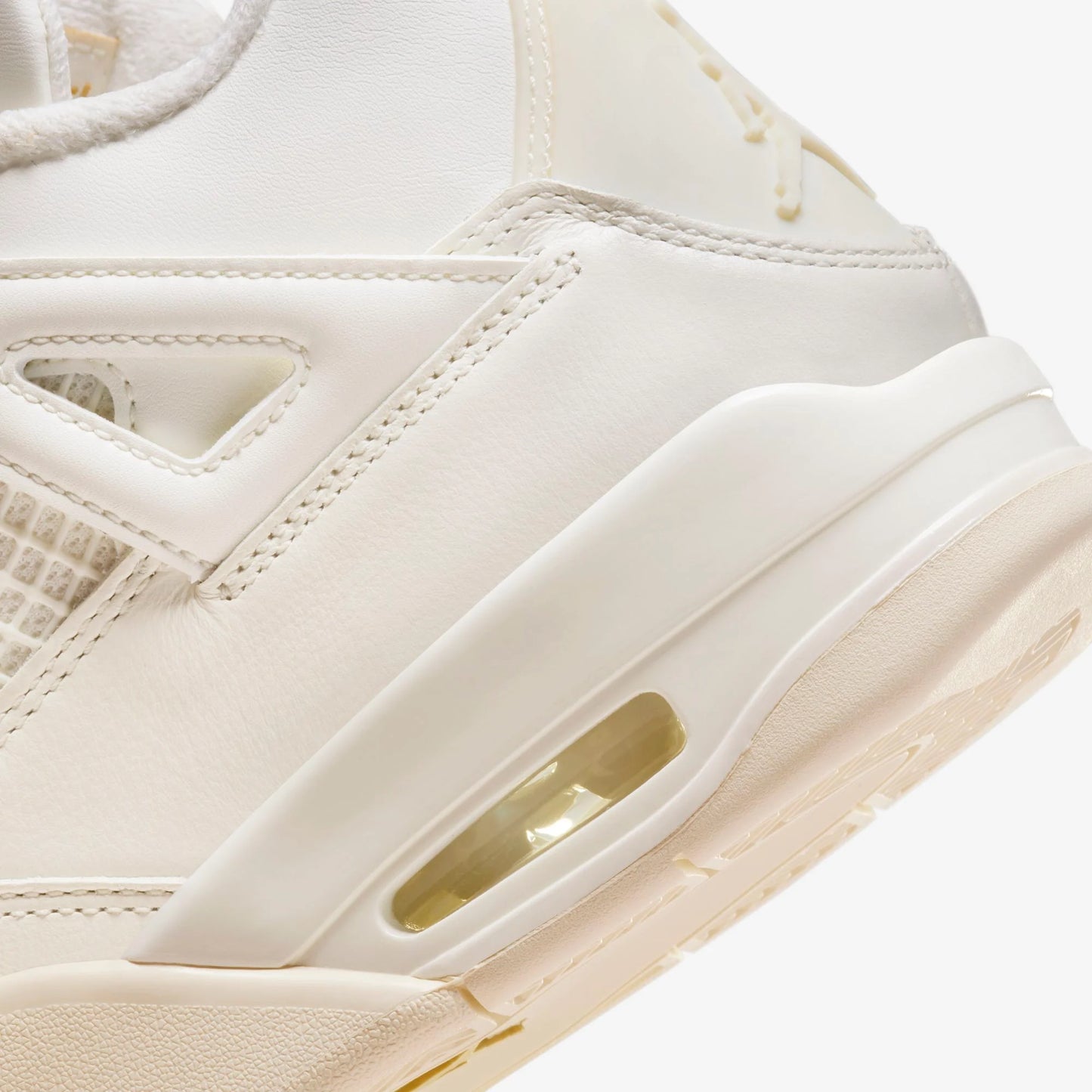 Jordan 4 Metalic Gold