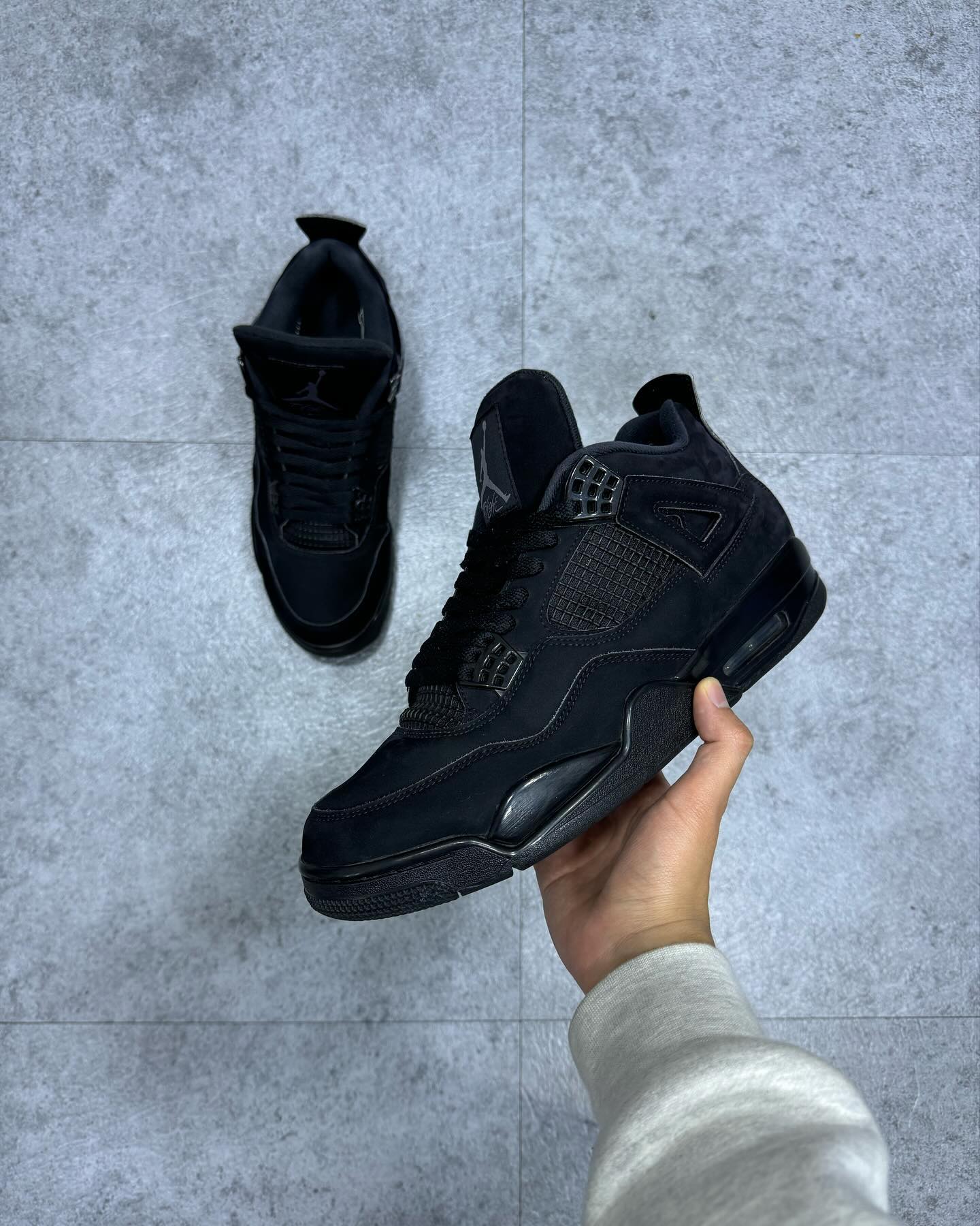 Jordan 4 Black Cat
