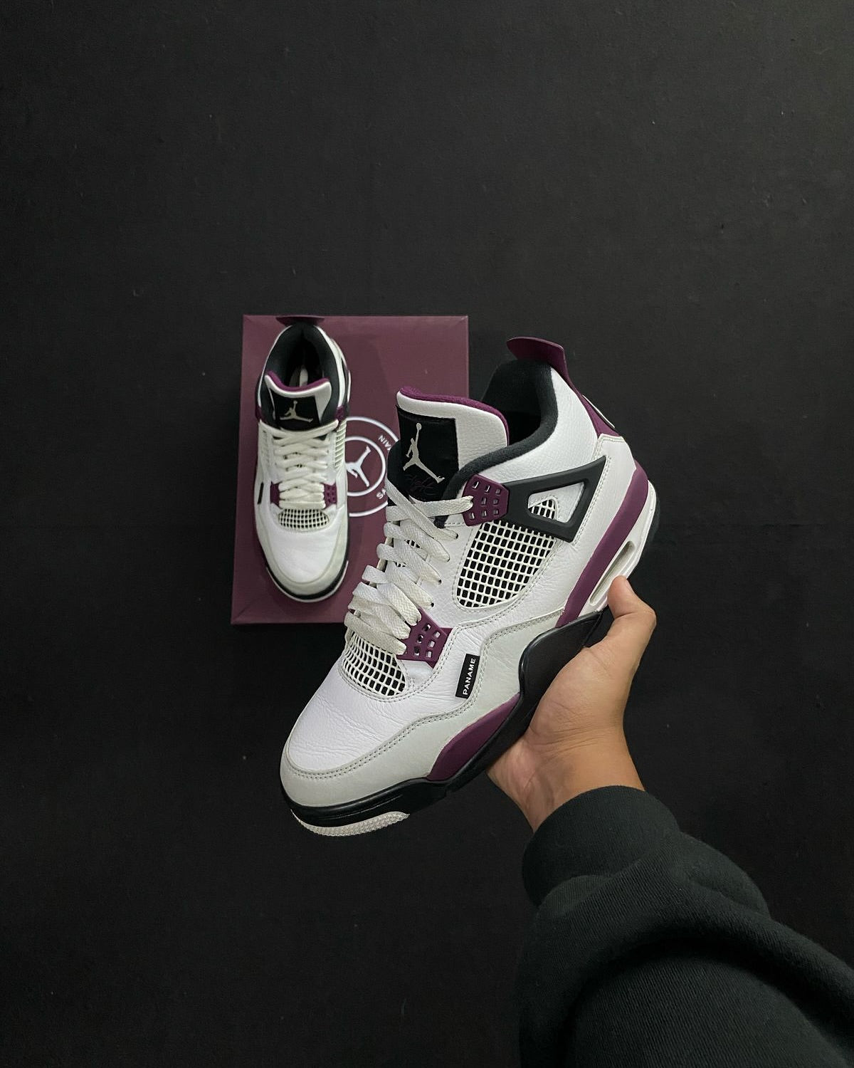 Jordan 4 Paris Saint-Germain