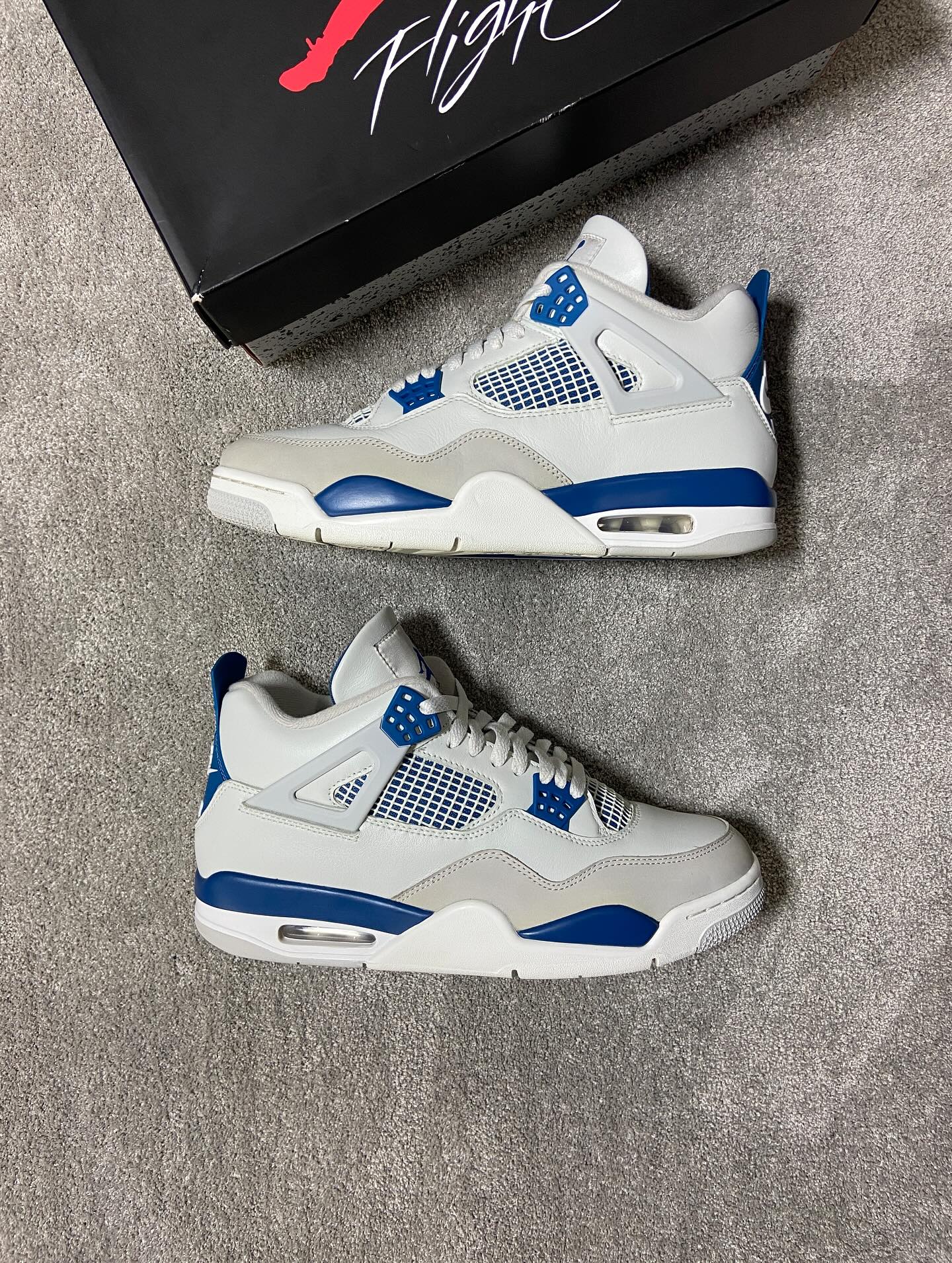 Jordan 4 Industrial Blue