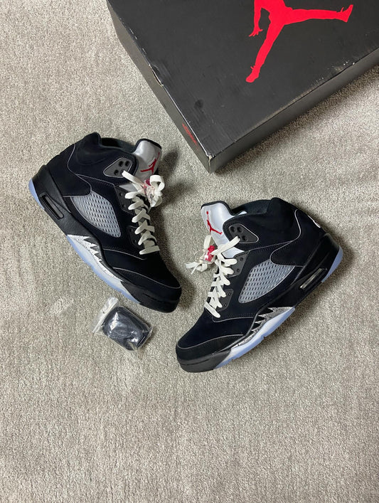 Jordan 5 Retro Black Metallic