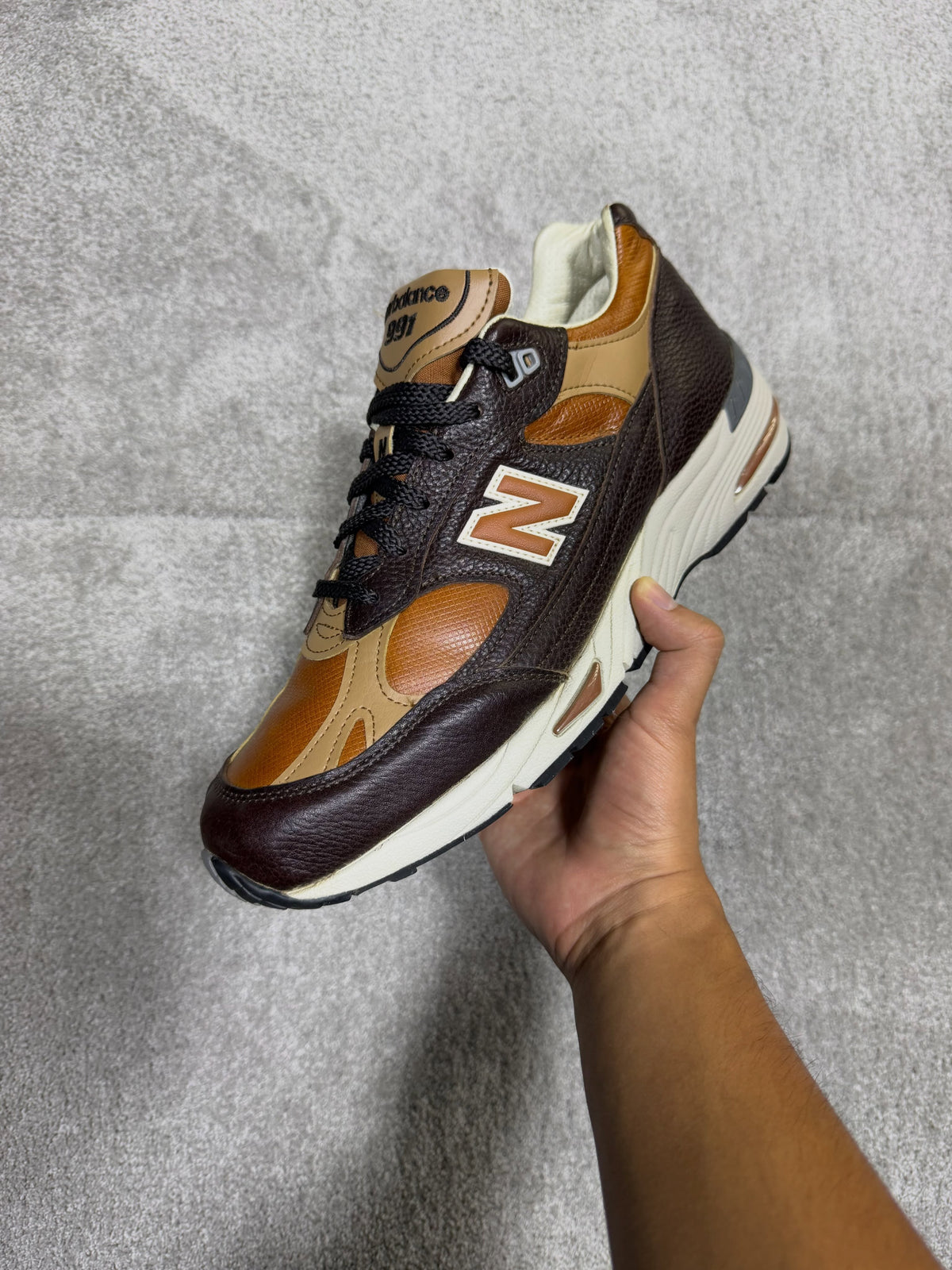 New Balance 991 miUK Chocolate Plum