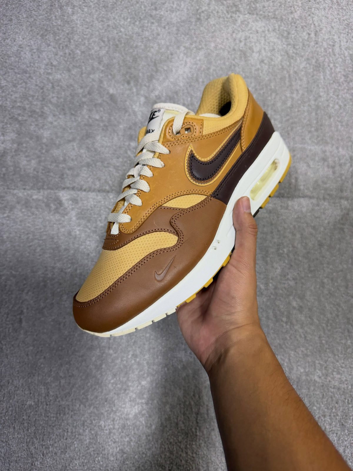 Air Max 1 SNKRS Day Brown