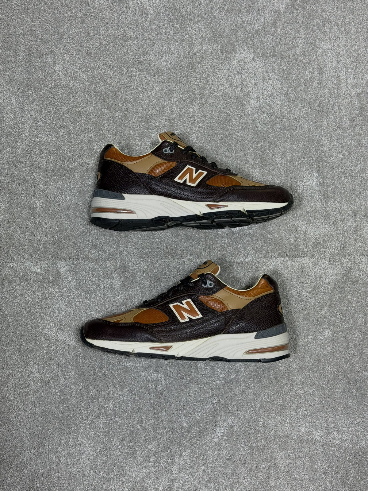 New Balance 991 miUK Chocolate Plum