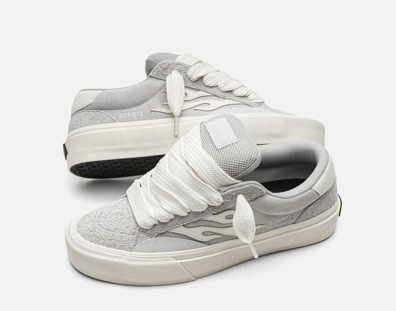 Straye Logan Puff Silver