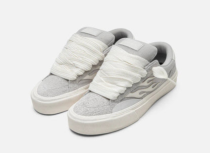 Straye Logan Puff Silver