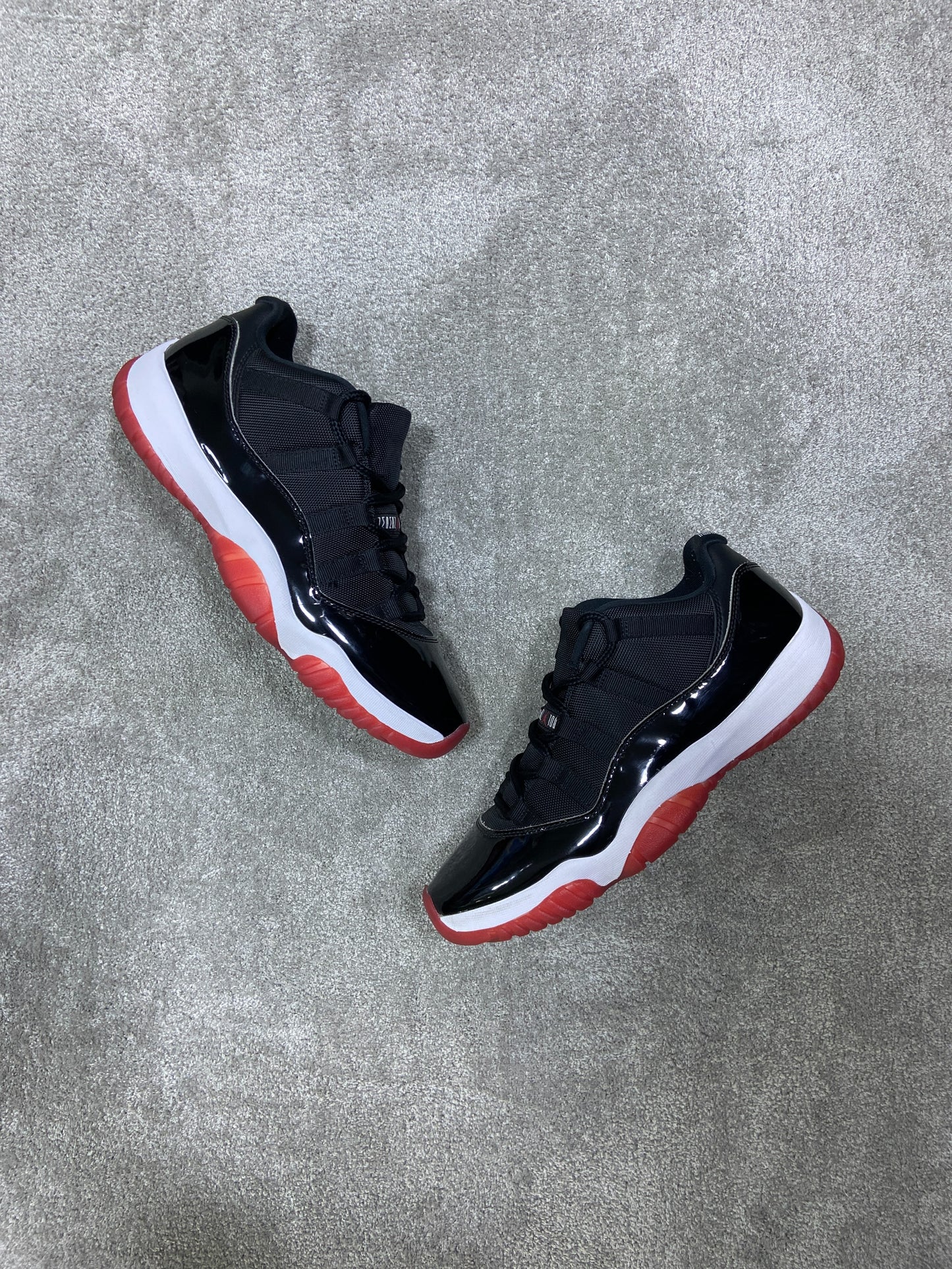 Jordan 11 Low Bred