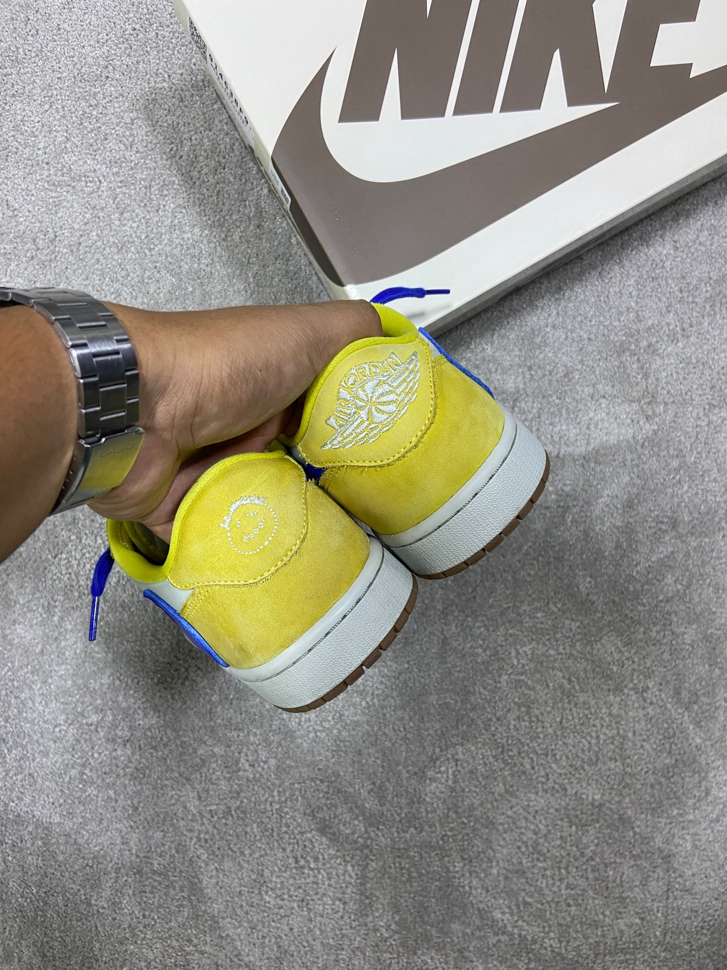 Jordan 1 Low Travis Scott Canary Yellow