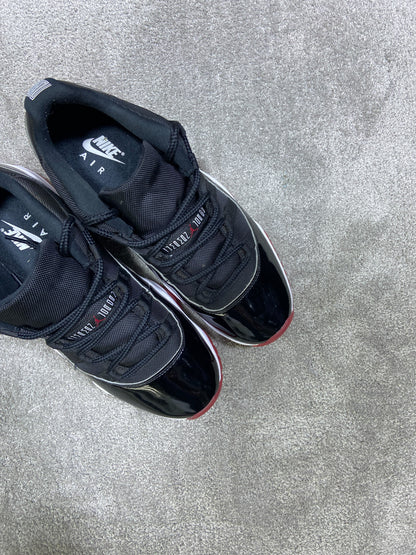 Jordan 11 Low Bred