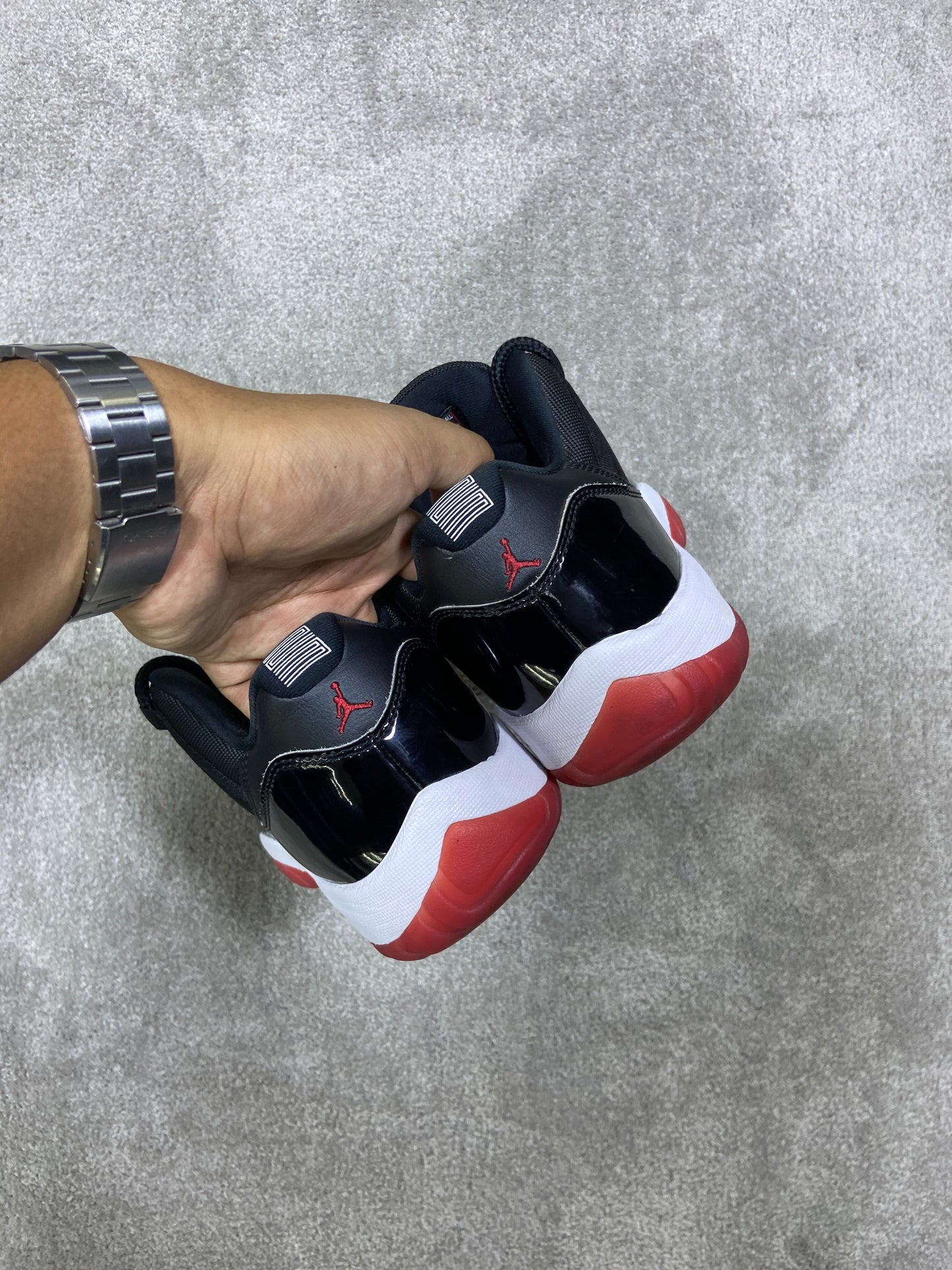 Jordan 11 Low Bred