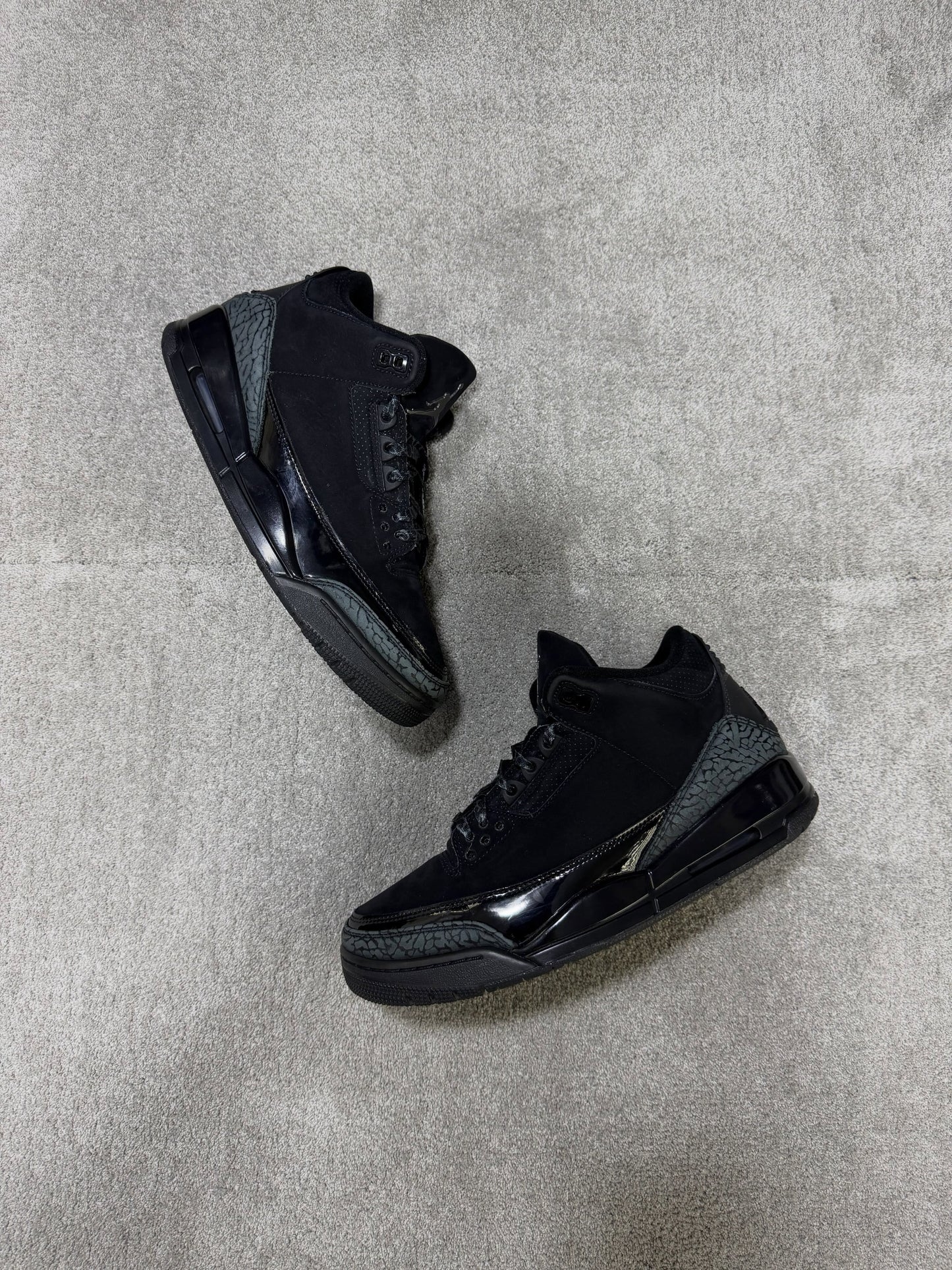 Jordan 3 Black Cat