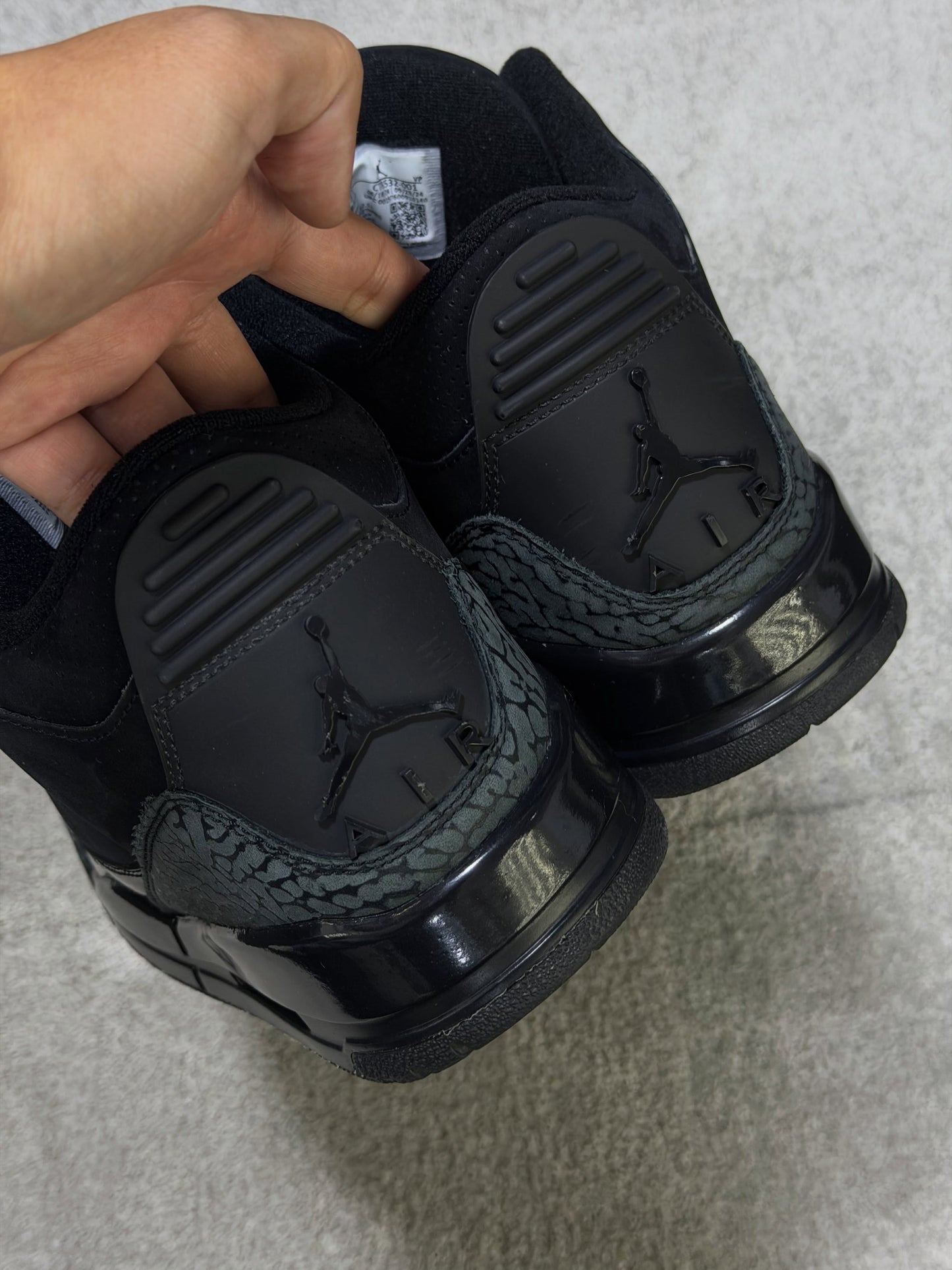 Jordan 3 Black Cat