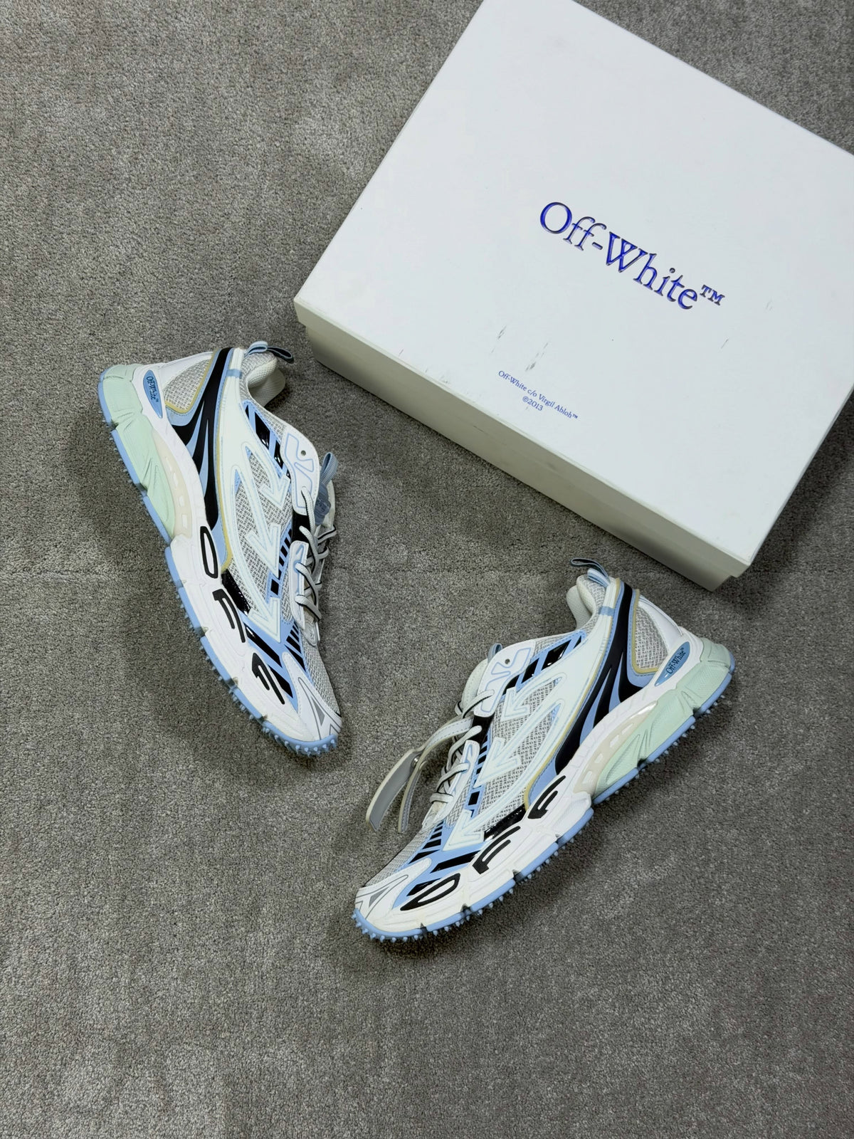Off white Be Right Back White Light Blue