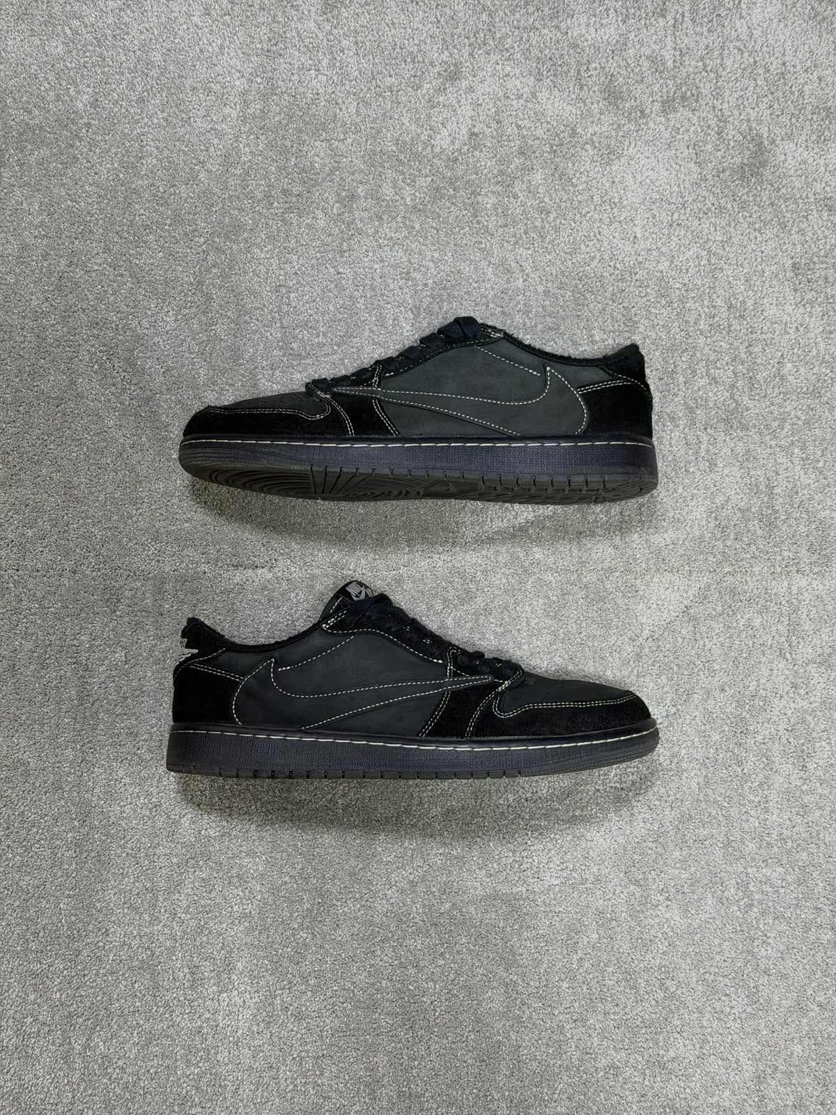 Jordan 1 Low Travis Scott Phantom