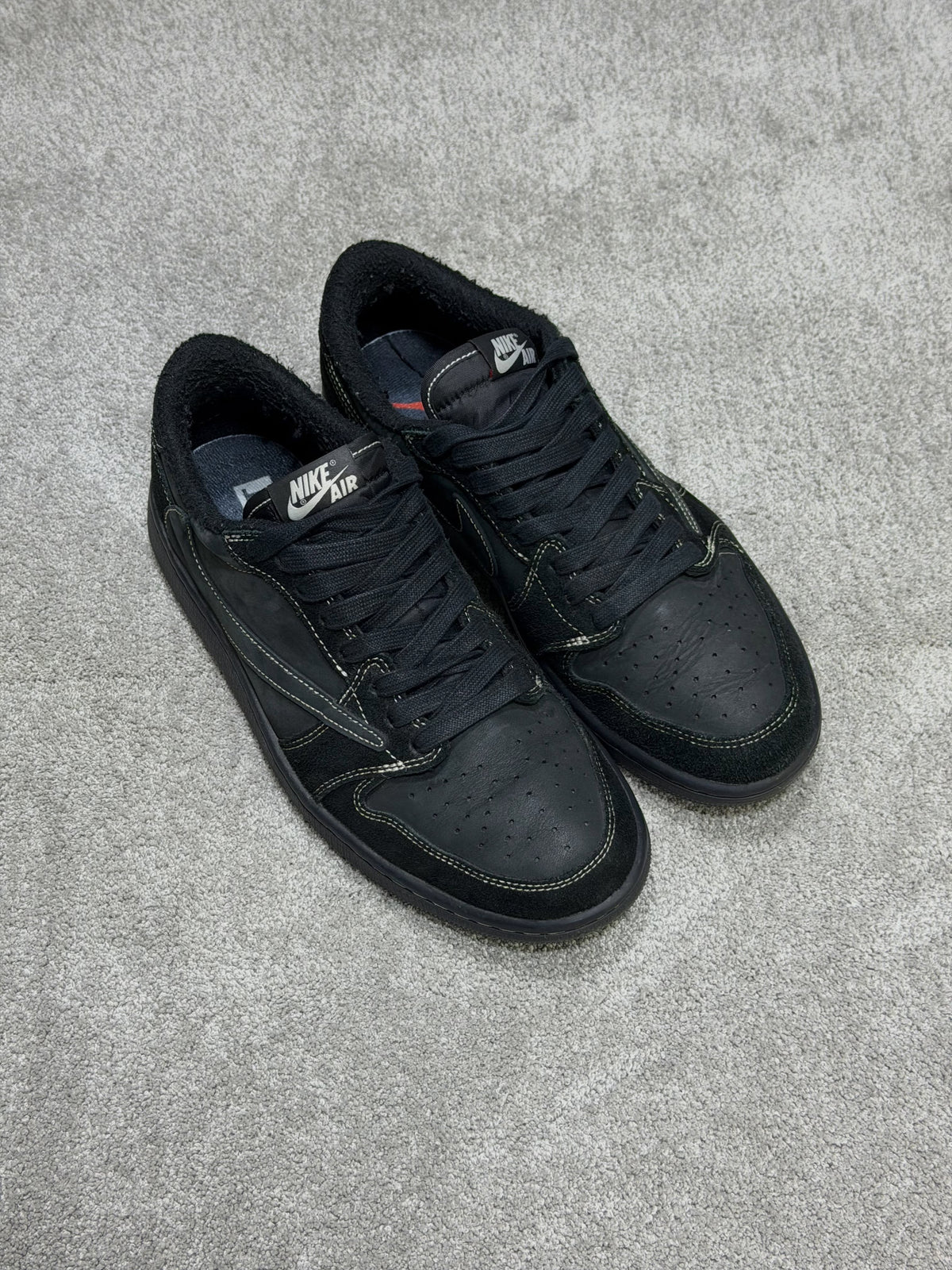 Jordan 1 Low Travis Scott Phantom