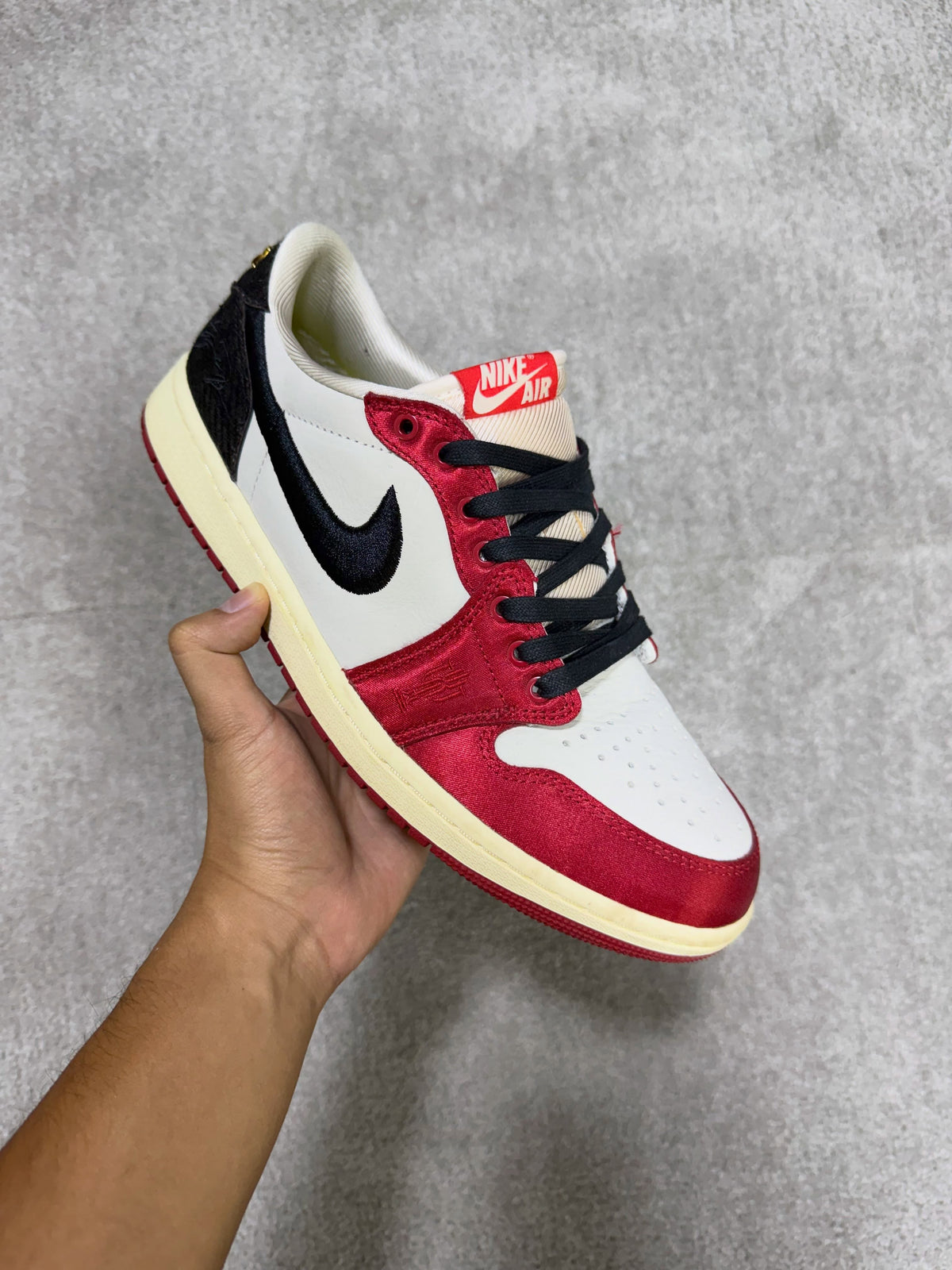 Jordan 1 Low Trophy Room