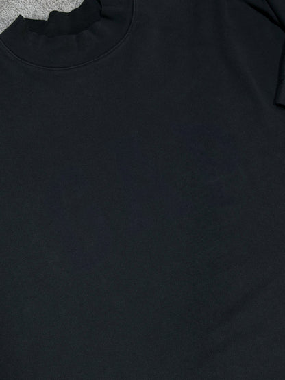 Yzy Gap Dove Black