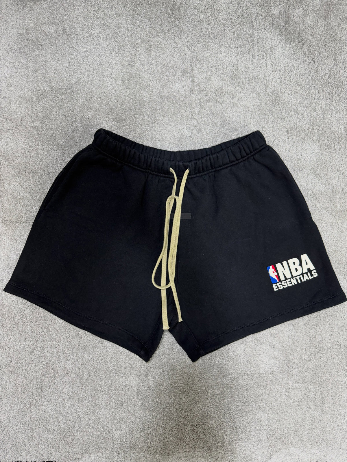 Short FOG Essentials NBA Black