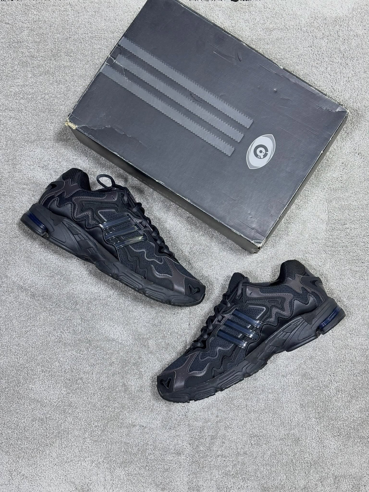 Response Bad Bunny Triple Black
