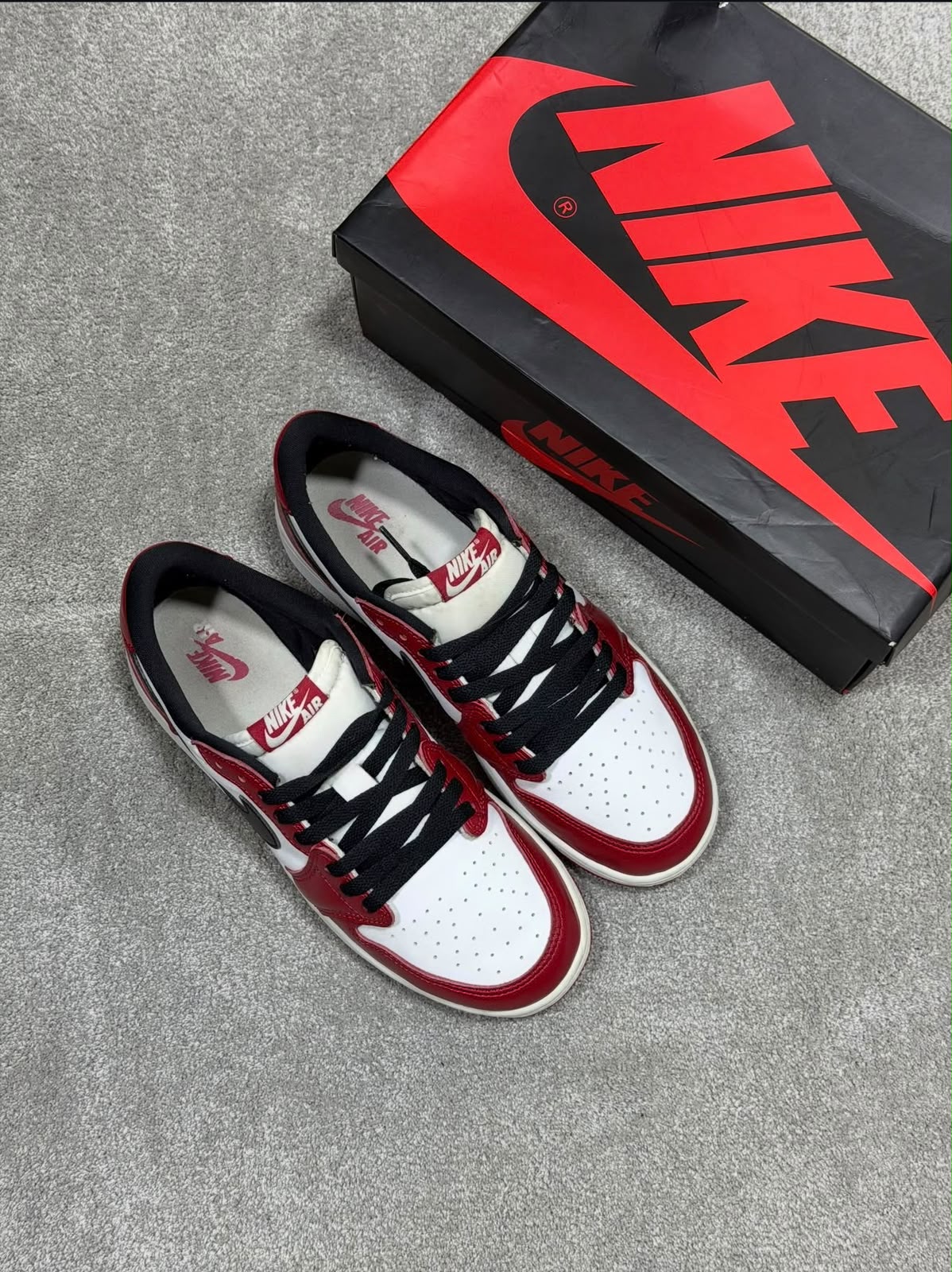 Jordan 1 Low Chicago