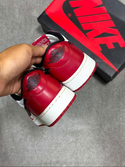 Jordan 1 Low Chicago