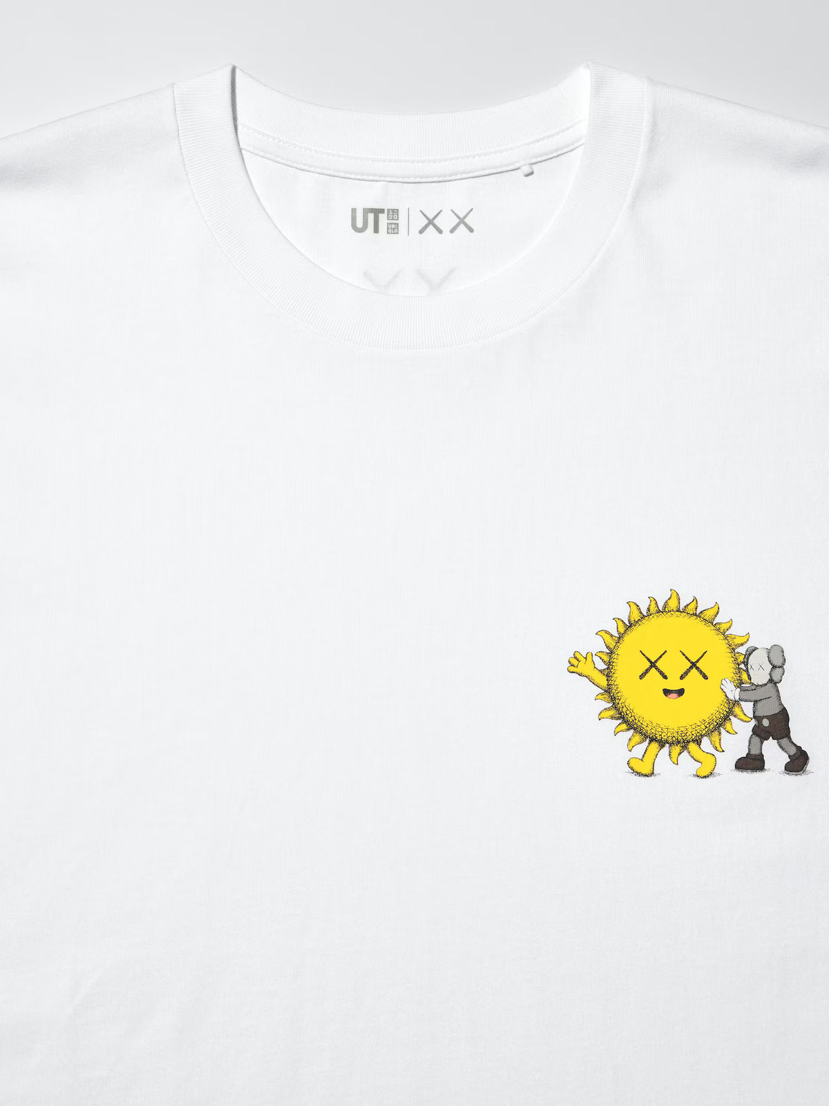 KAWS UNIVERSE UT GRAPHIC T-SHIRT 00 WHITE