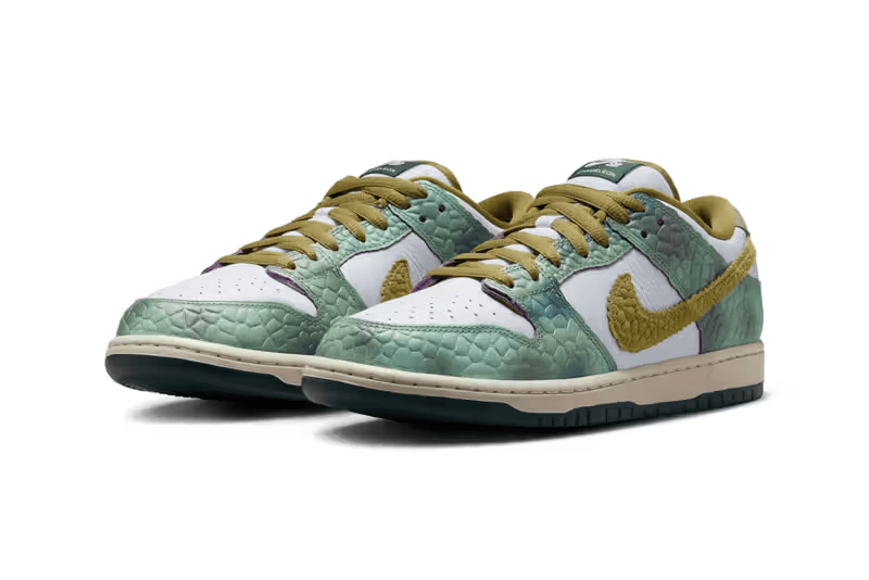 Dunk Low SB Chameleon