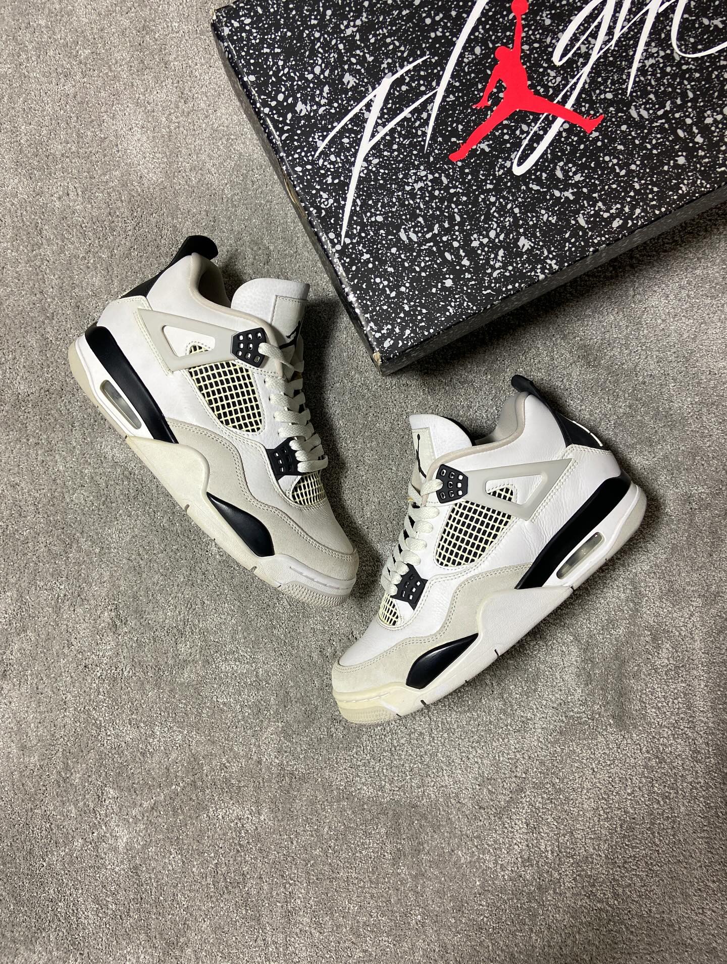 Jordan 4 Military Black